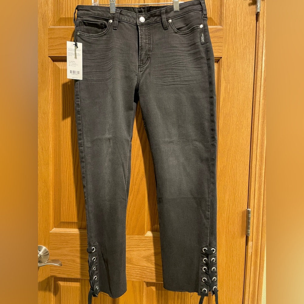 Silver Jeans Mazy Slim 33 with grommet and lace up at ankles - Picture 2 of 9